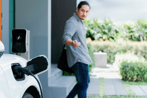 Elektromobilität im Jahr 2024: Einblicke und Fallstricke für die Zukunft